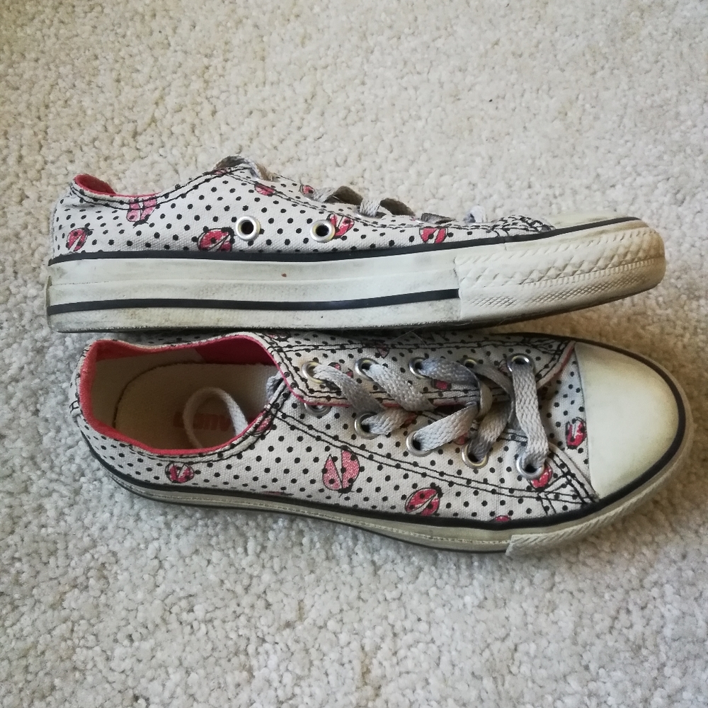 Ladybug Converse - Picture 2 of 4